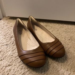 Cliffs Dress Flats